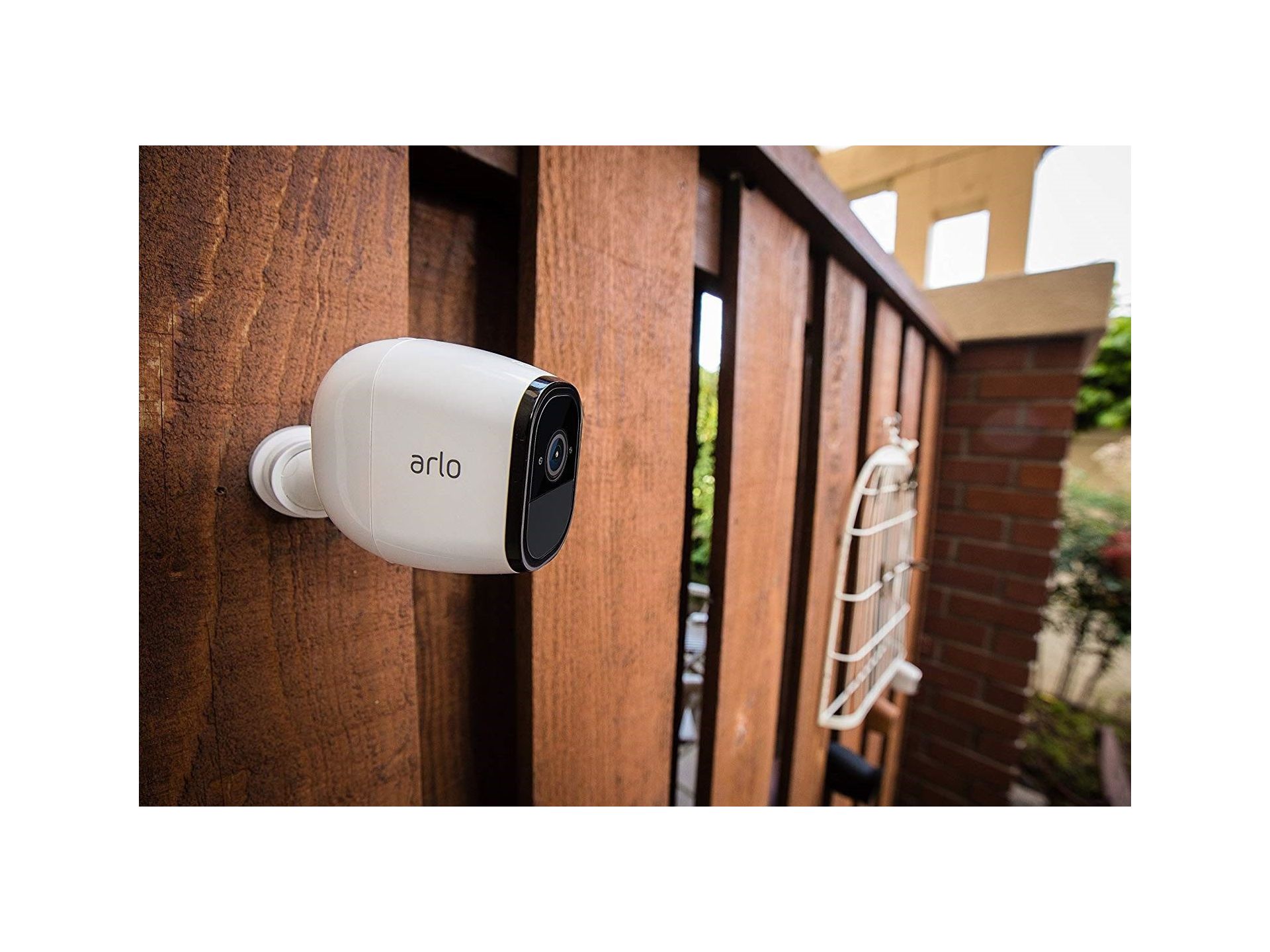 Netgear arlo pro security system hot sale with siren